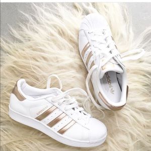 Women’s Adidas Superstars Rosegold Edition